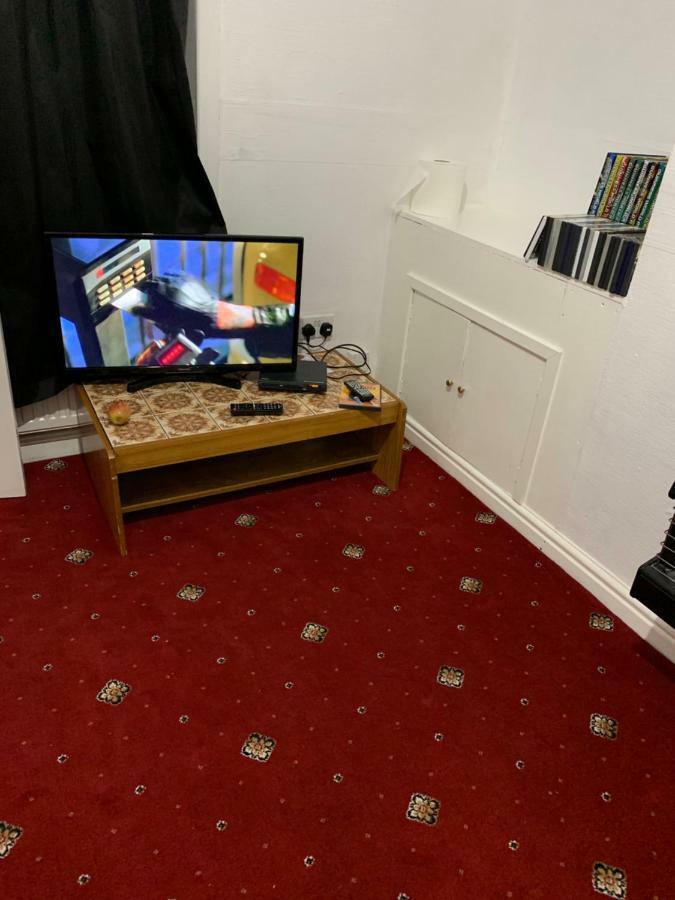 Travis House One Apartment Burnley Bagian luar foto