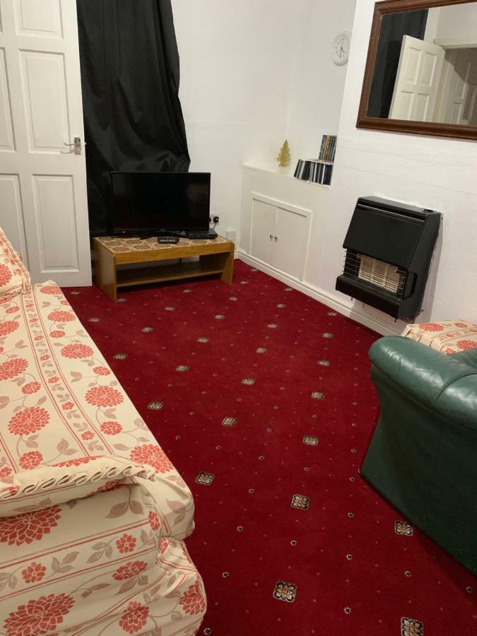 Travis House One Apartment Burnley Bagian luar foto